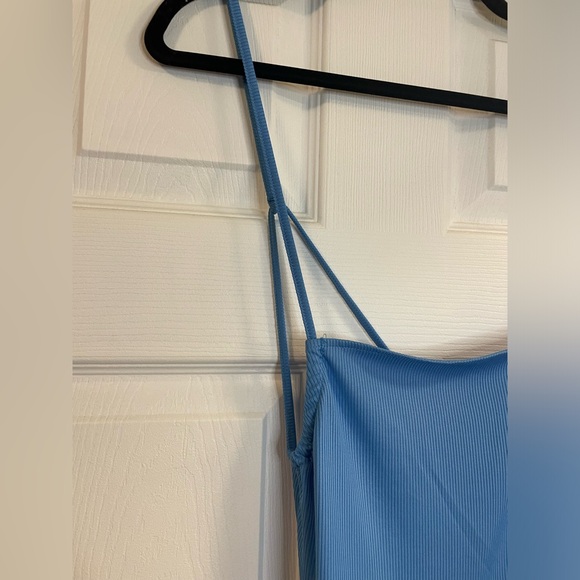 Blue strappy back minidress - Picture 8 of 9